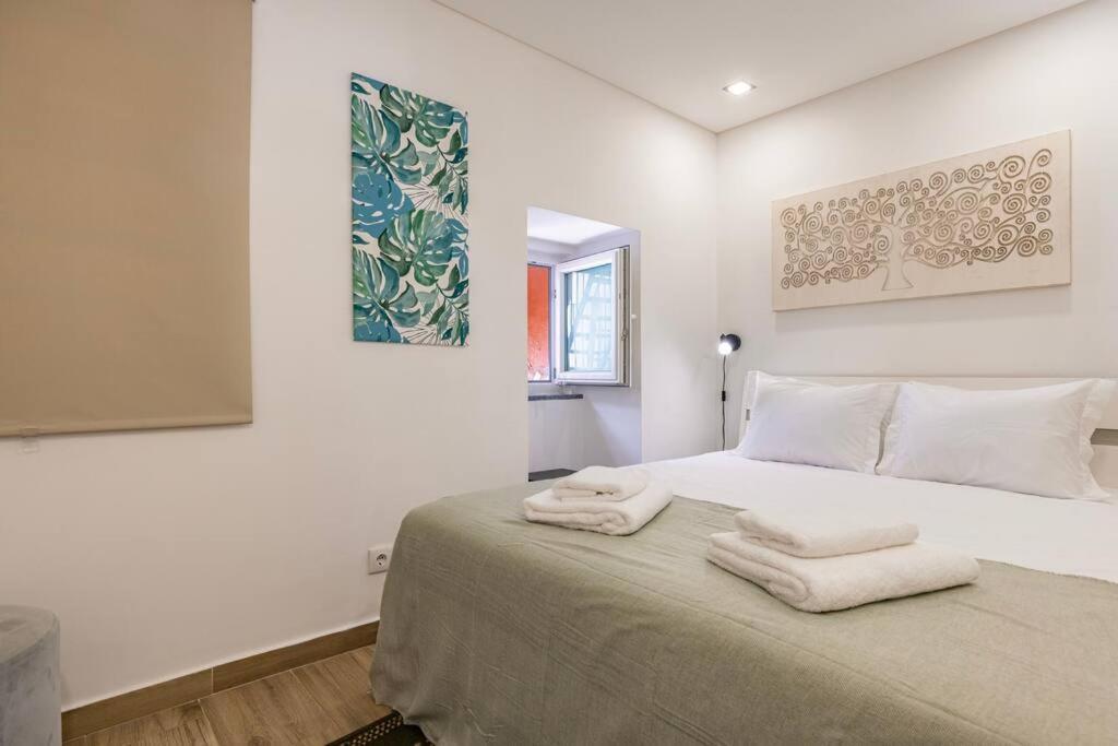 156 Banksy Oasis Terrace