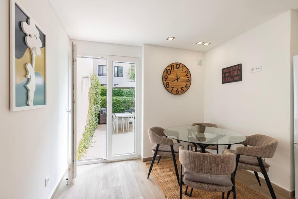 156 Banksy Oasis Terrace *